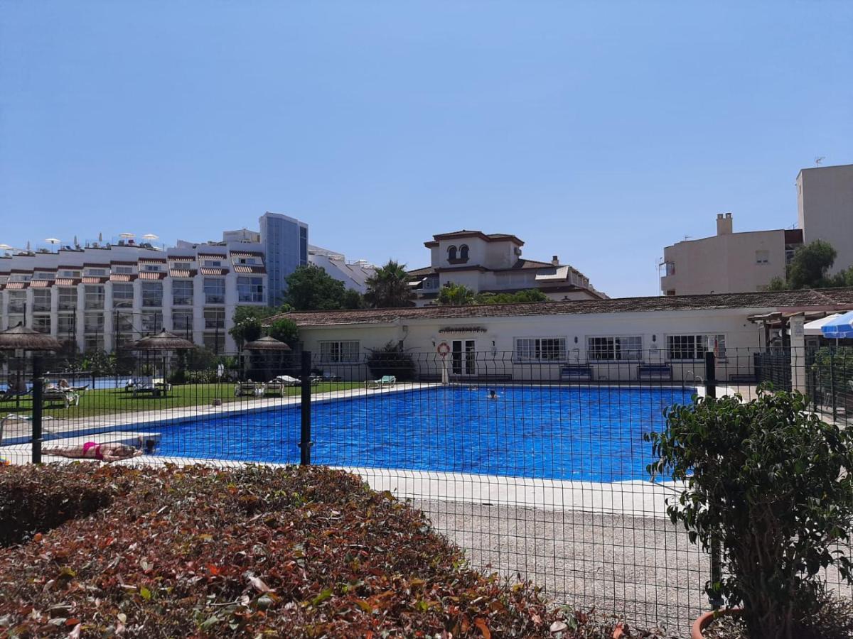 Ferienwohnung Carihuela Park Palace Apartament Sun&Beach Torremolinos Exterior foto